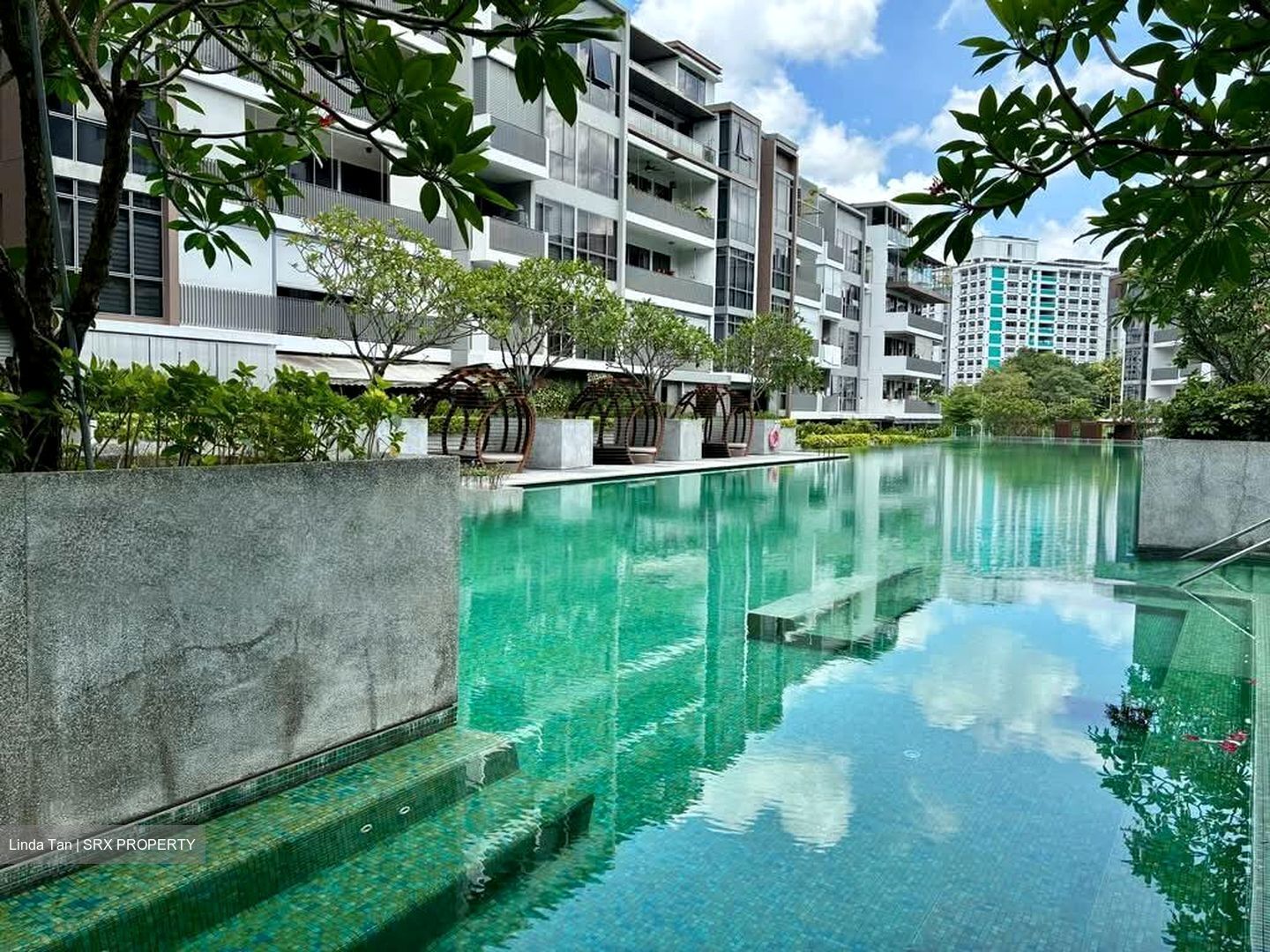 Stratum (D18), Condominium #594537851